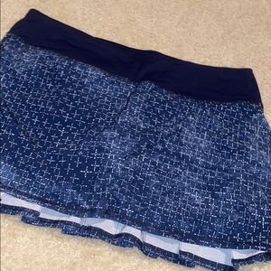 Lululemon pace rival skirt